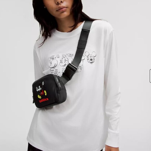 NWT Lululemon x Disney Everywhere Belt Bag – 1L - Picture 2 of 10